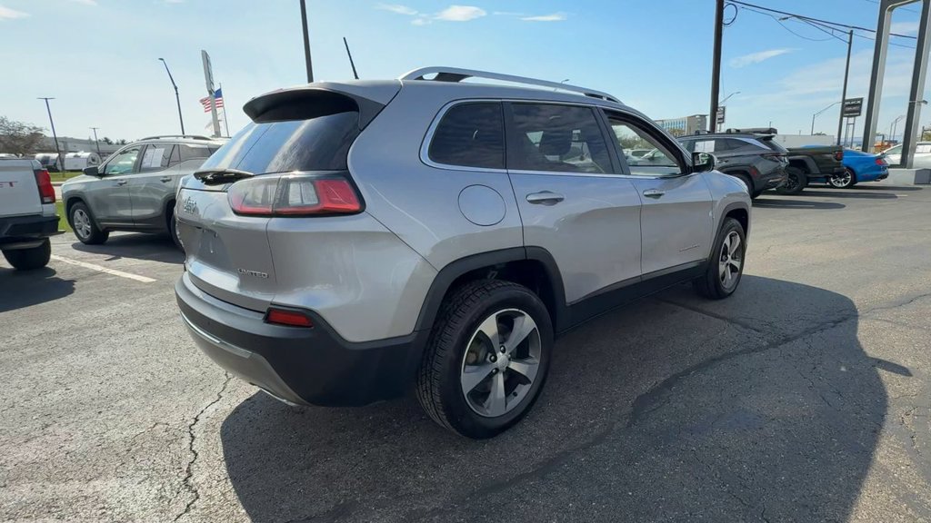 Used 2019 Jeep Cherokee Limited AWD/4WD image 8