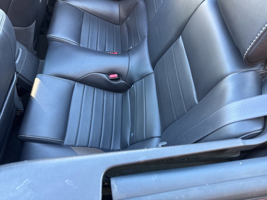 Used 2013 Ford Mustang Premium image 18