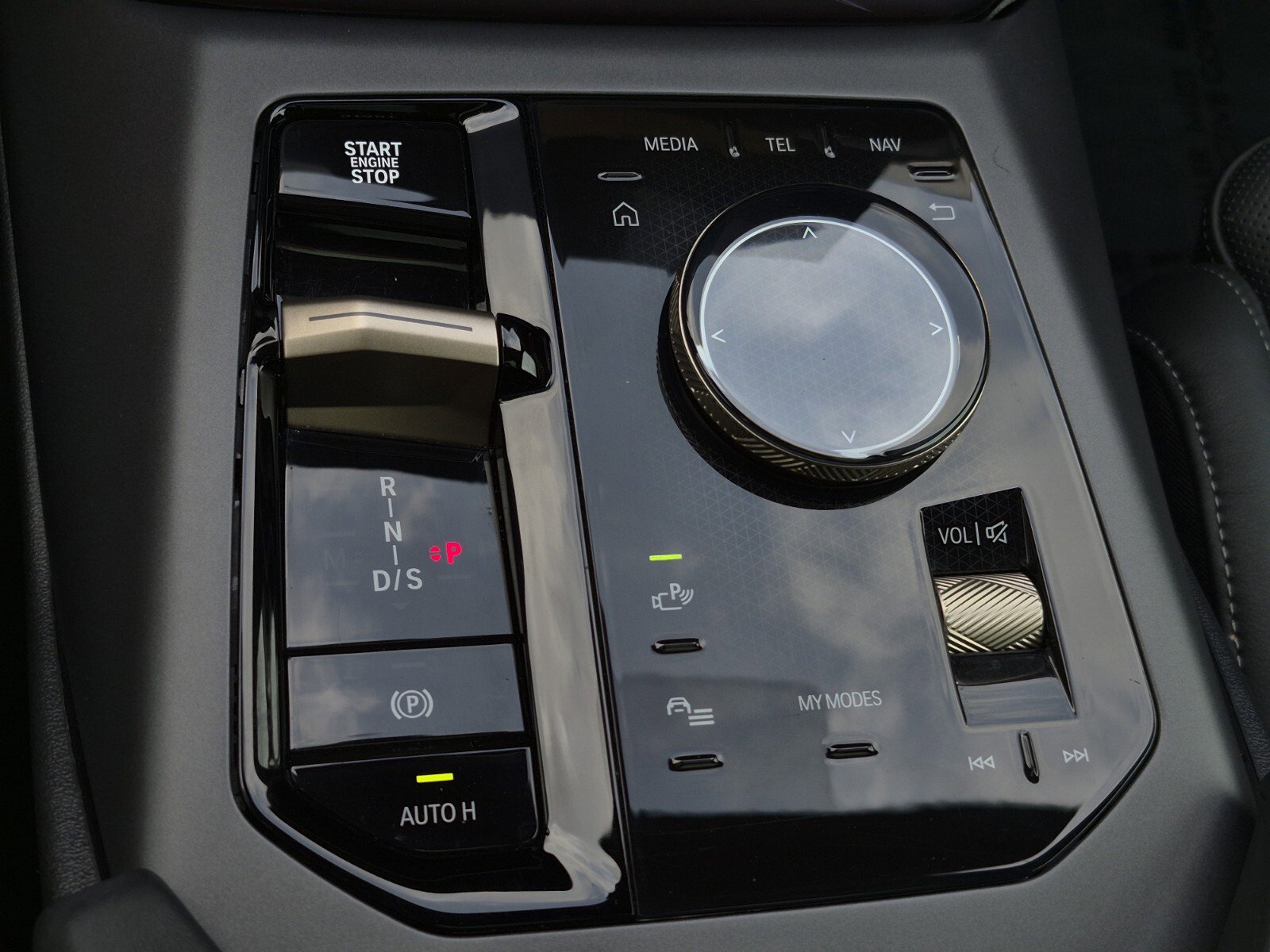 Certified 2025 BMW X3 xDrive30i w/ Convenience Package image 30