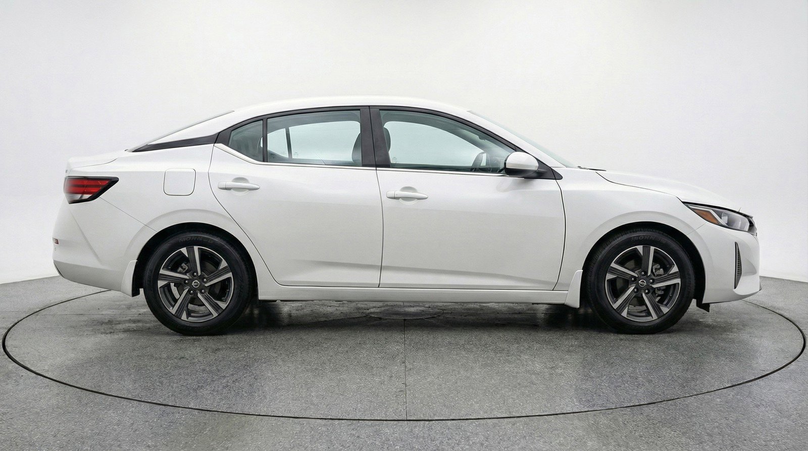 Used 2024 Nissan Sentra SV image 11
