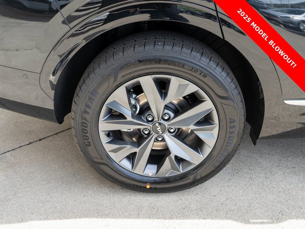 Used 2025 Kia Sportage SX Prestige image 32