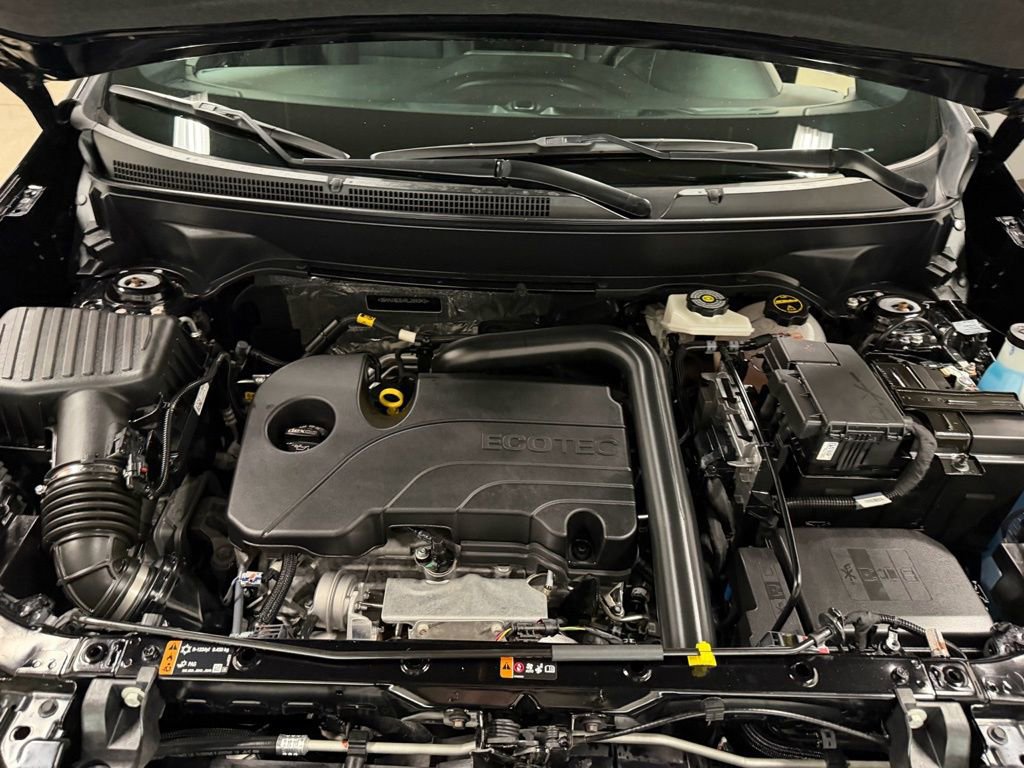 Certified 2024 Chevrolet Equinox RS FWD image 39