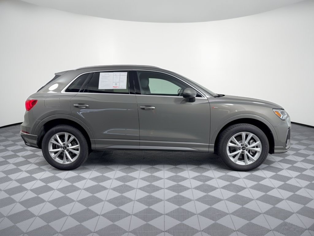 Certified 2025 Audi Q3 2.0T Premium w/ Convenience Package AWD/4WD image 8