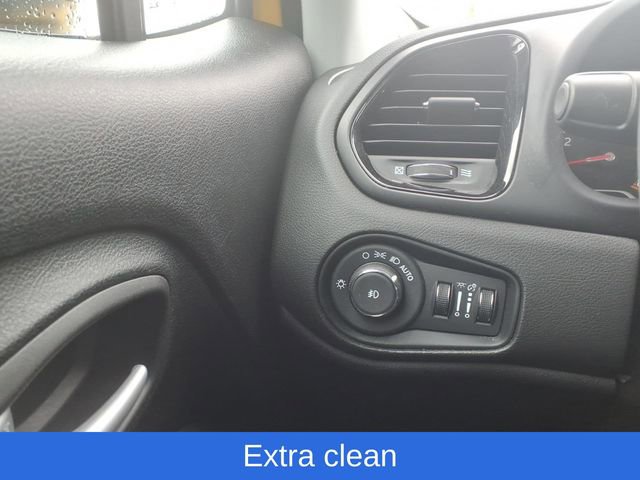 Used 2023 Jeep Renegade Altitude AWD/4WD image 20
