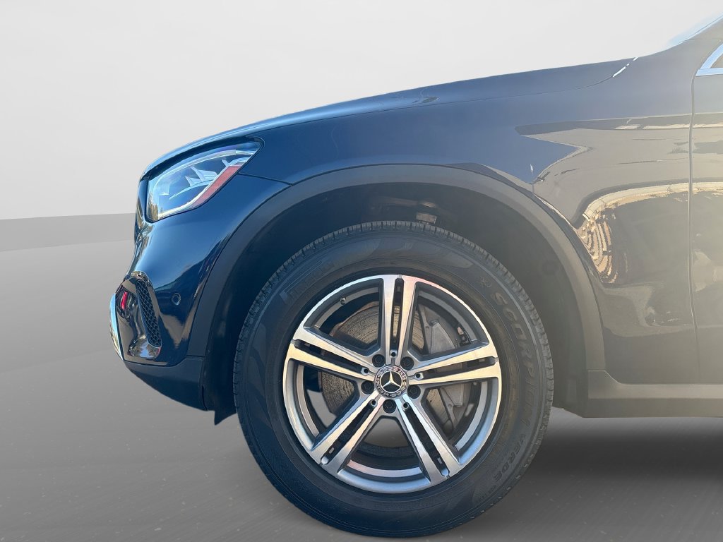 Used 2021 Mercedes-Benz GLC 300 4MATIC image 26