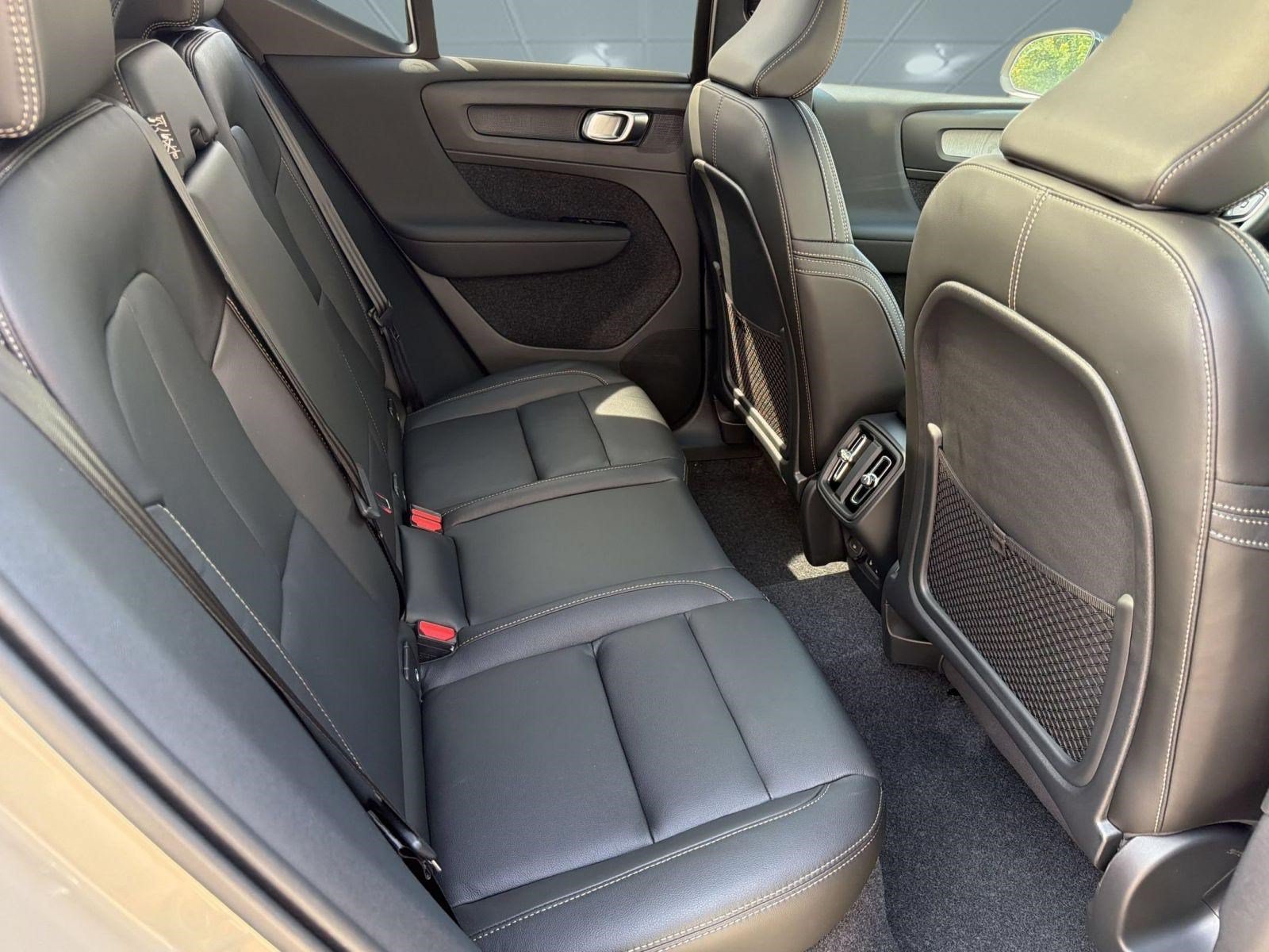 New 2026 Volvo XC40 B5 Ultra w/ Protection Package Premier AWD/4WD image 30