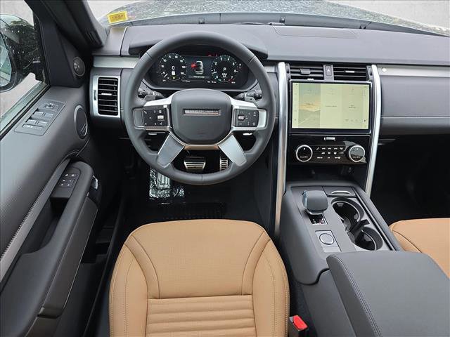 New 2026 Land Rover Discovery Dynamic SE AWD/4WD image 16