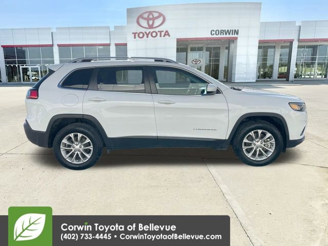 Used 2019 Jeep Cherokee Latitude w/ Popular Appearance Group image 9