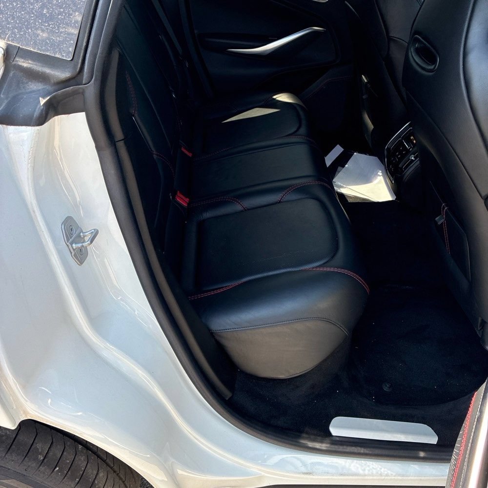 Used 2021 Aston Martin DBX AWD/4WD image 15