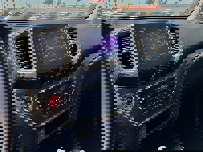 Used 2017 Honda Pilot EX-L image 10