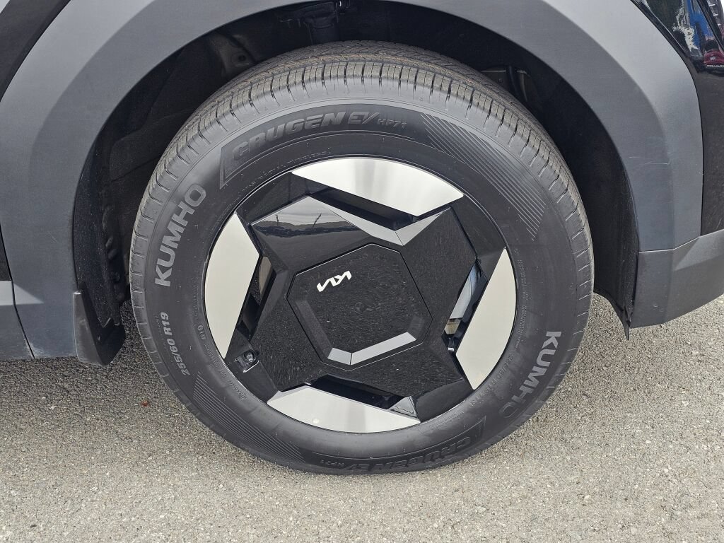 Certified 2024 Kia EV9 Wind AWD/4WD image 34