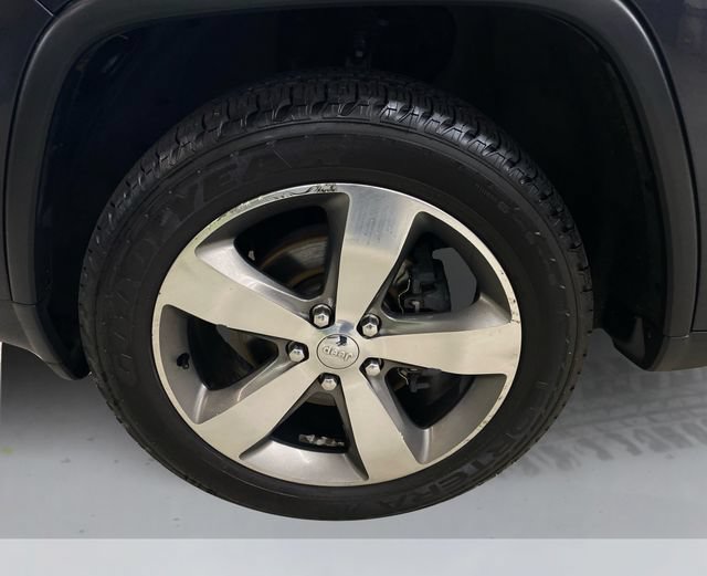 Used 2015 Jeep Grand Cherokee Limited w/ Trailer Tow Group IV AWD/4WD image 19