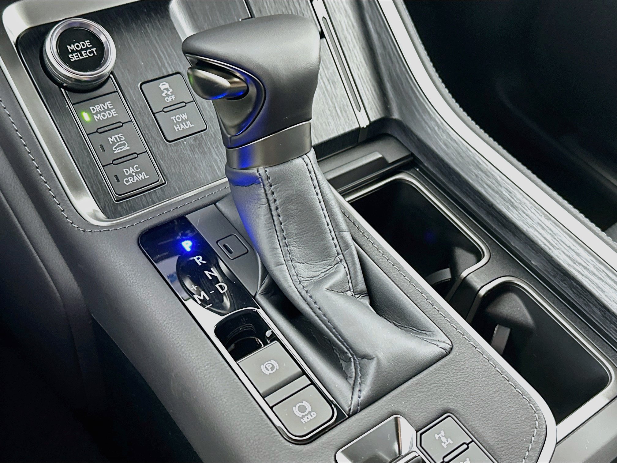 New 2026 Lexus GX 550 AWD/4WD image 16
