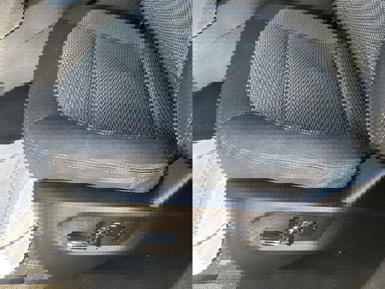 Used 2017 Ford Explorer XLT w/ Equipment Group 201A image 15