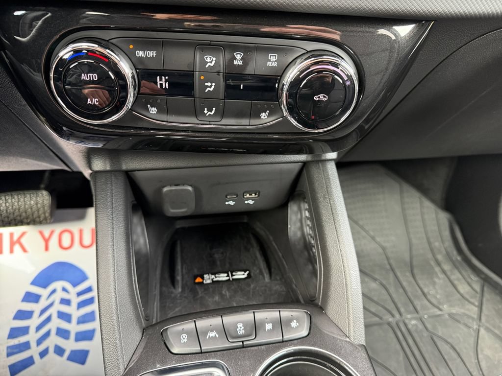 Used 2025 Chevrolet TrailBlazer RS w/ Convenience Package FWD image 19