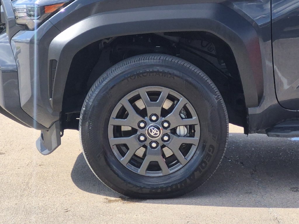 Certified 2025 Toyota 4Runner SR5 AWD/4WD image 28