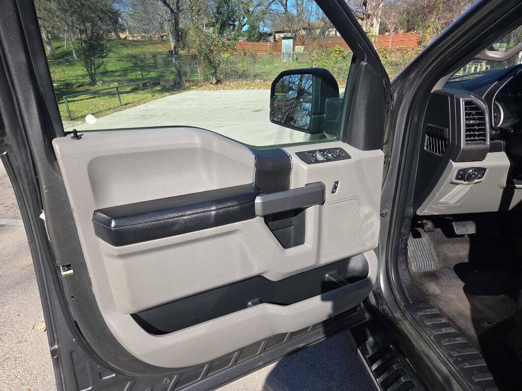 Used 2017 Ford F150 XLT RWD image 13