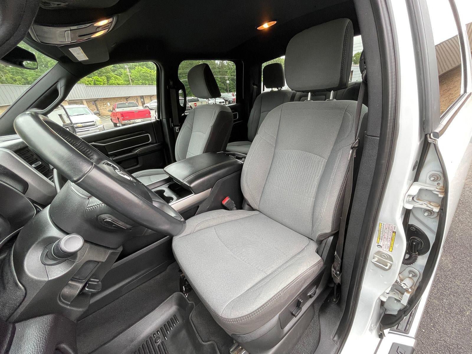 Used 2024 RAM 2500 Big Horn w/ Off Road Package AWD/4WD image 10