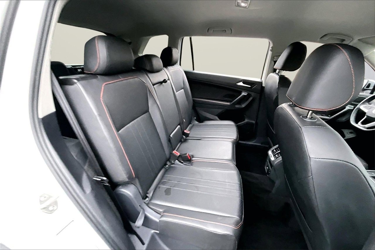 Used 2024 Volkswagen Tiguan SE image 22