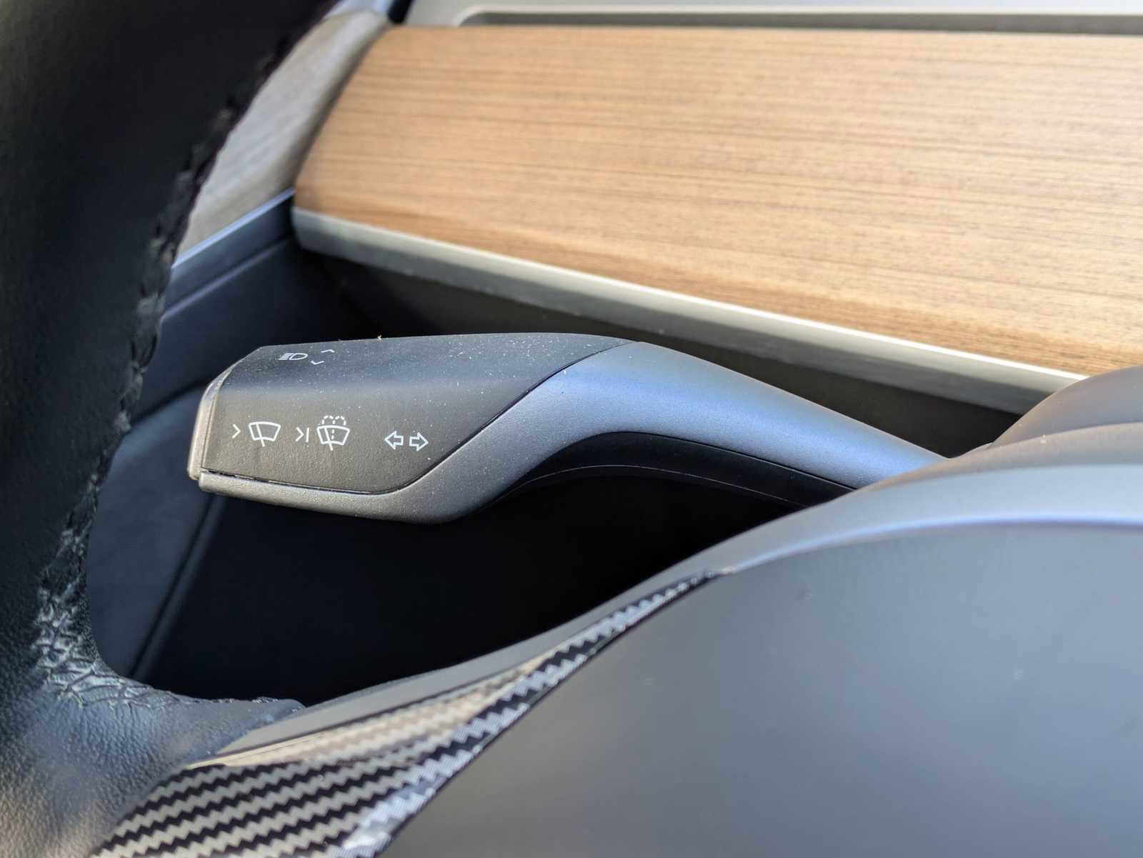 Used 2023 Tesla Model Y Long Range image 25