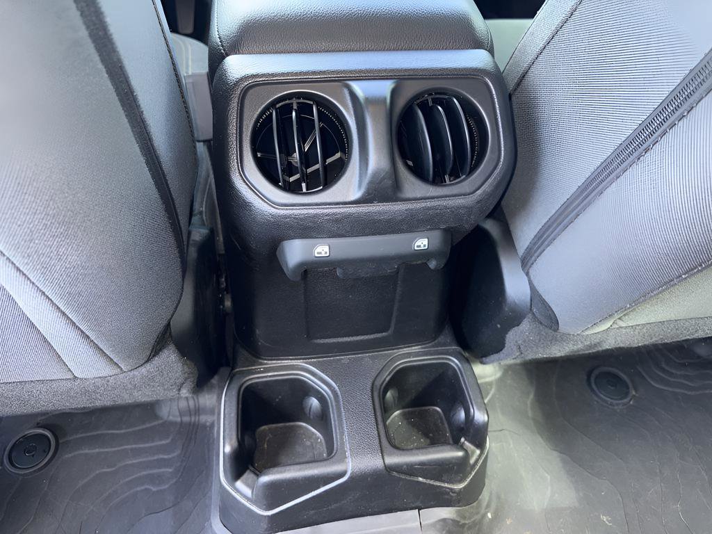 Used 2024 Jeep Wrangler Sport S image 21