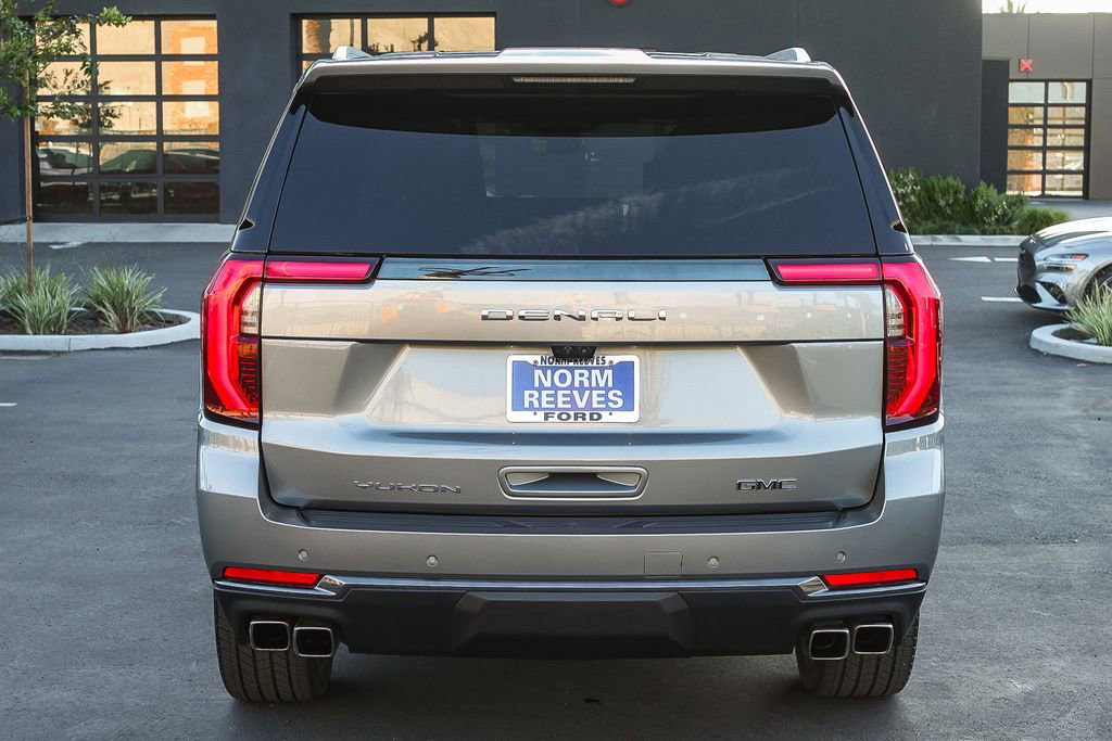 Used 2025 GMC Yukon XL Denali Ultimate w/ LPO, Floor Liner Package image 8