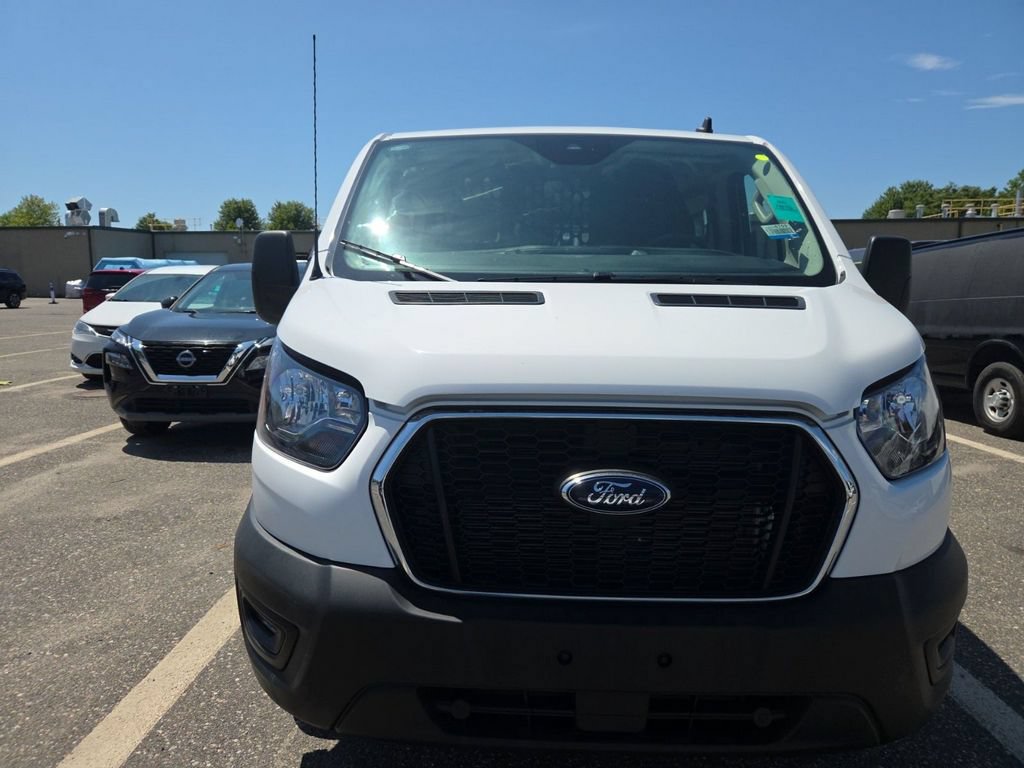 Used 2025 Ford Transit 250 Low Roof w/ Exterior Upgrade Package RWD image 3