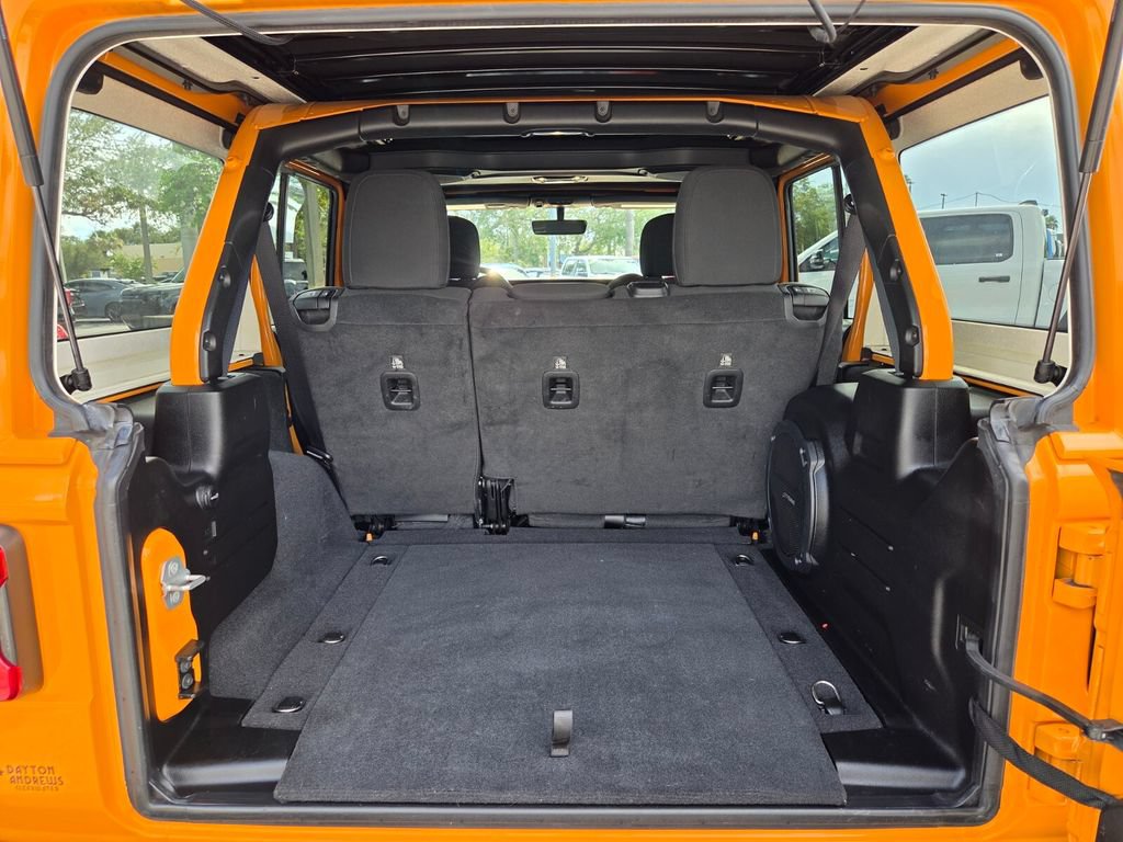 Certified 2021 Jeep Wrangler Unlimited Rubicon AWD/4WD image 12