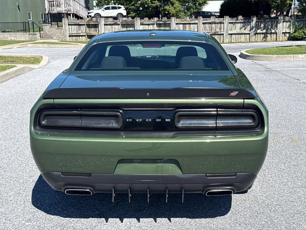 Used 2023 Dodge Challenger SXT AWD/4WD image 7