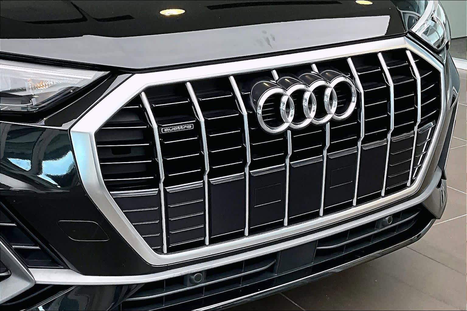 Certified 2021 Audi Q3 2.0T Premium w/ Convenience Package AWD/4WD image 32