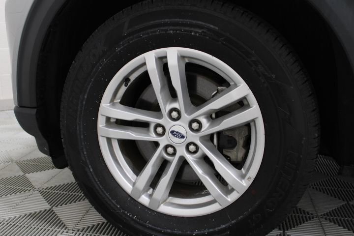 Used 2023 Ford Explorer XLT w/ Equipment Group 202A image 44