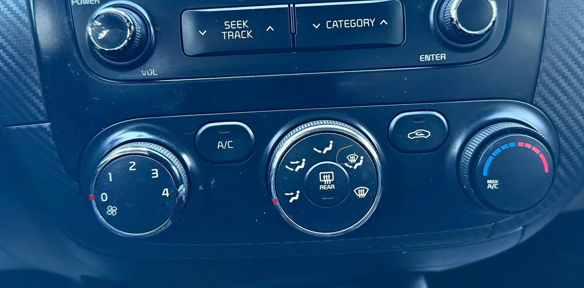 Used 2014 Kia Forte EX FWD image 18