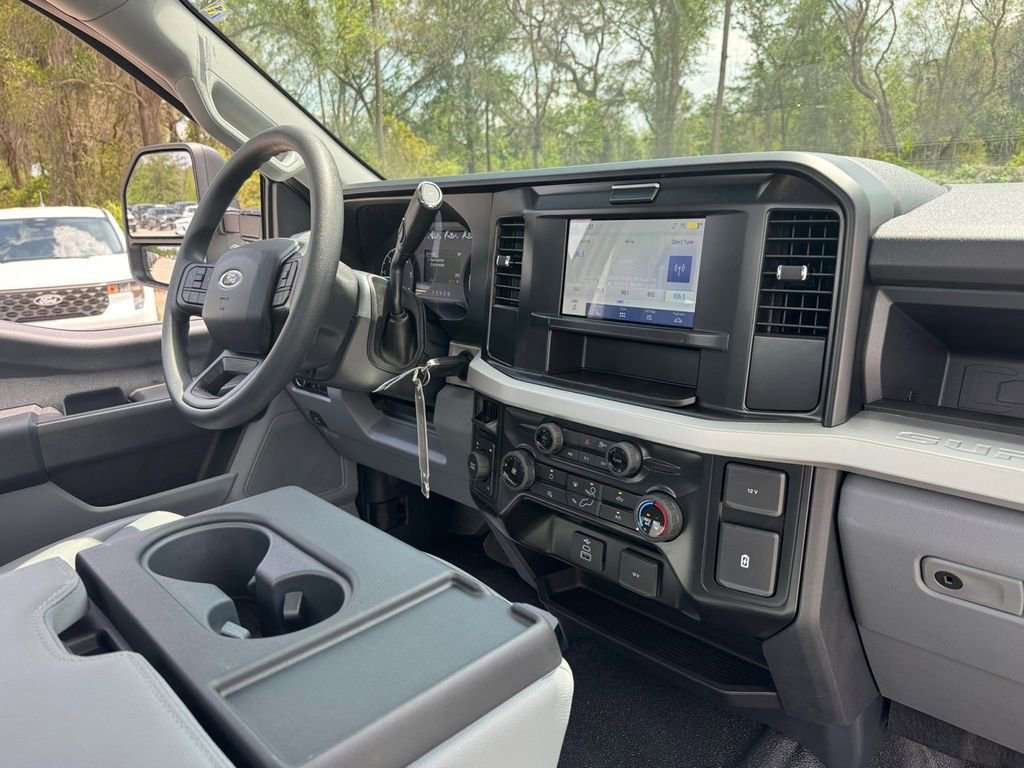 New 2026 Ford F550 4x4 Regular Cab Super Duty image 21