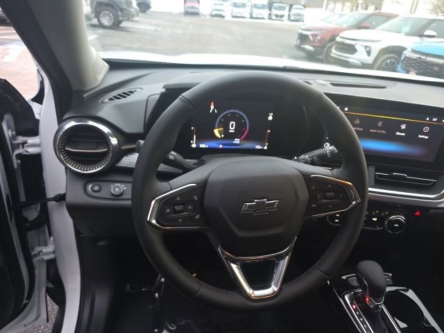 Used 2026 Chevrolet Trax ACTIV w/ Sunroof Package image 14