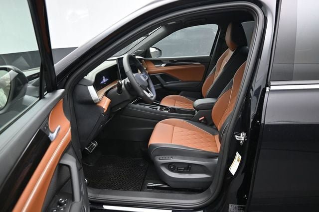 New 2026 Volkswagen Tiguan SEL R-Line AWD/4WD image 9