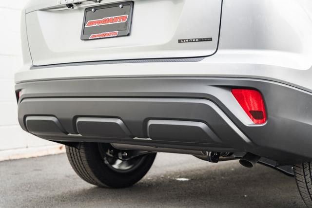 New 2026 Mitsubishi Eclipse Cross LE image 8