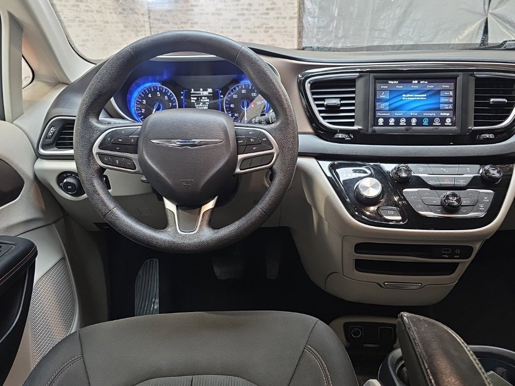 Used 2019 Chrysler Pacifica Touring Plus w/ Tire & Wheel Group image 15