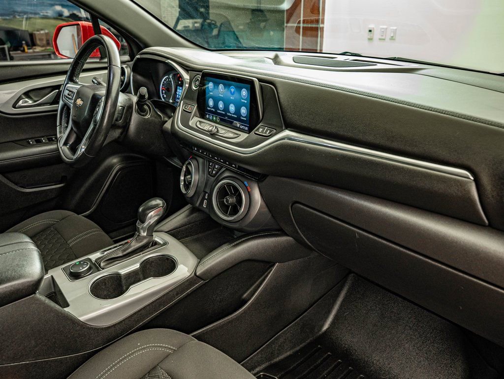 Used 2020 Chevrolet Blazer LT AWD/4WD image 34
