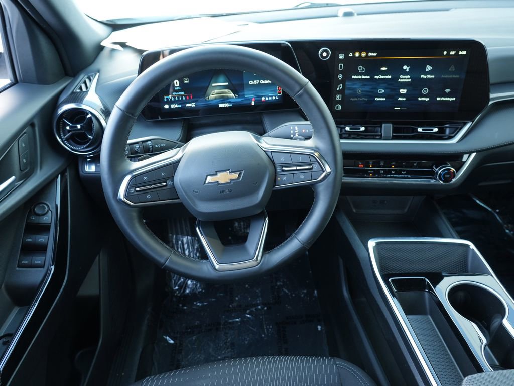 Used 2025 Chevrolet Equinox LT image 19