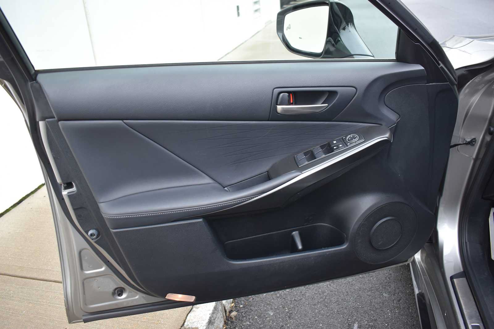 Used 2021 Lexus IS 350 F Sport w/ Accessory Package 2 AWD/4WD image 17