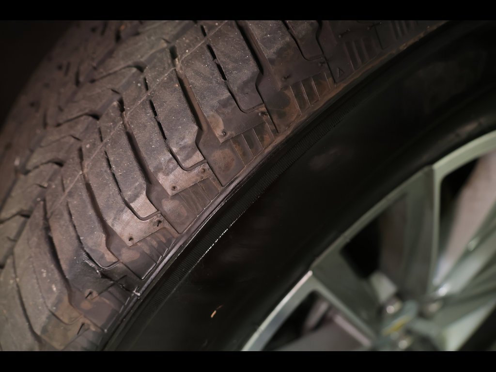 Used 2022 Chevrolet Traverse LT image 11