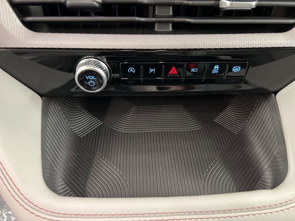 New 2026 Ford Explorer Active image 14