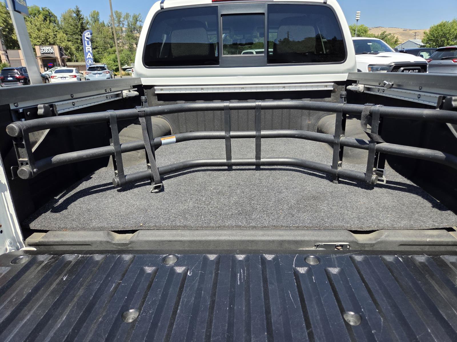Used 2019 Nissan Frontier SV w/ Value Truck Package RWD image 17
