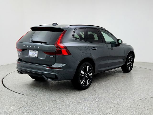 New 2026 Volvo XC60 B5 Core w/ Climate Package PRO image 5