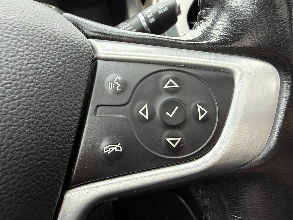 Used 2020 GMC Acadia SLE w/ Driver Convenience Package FWD image 18