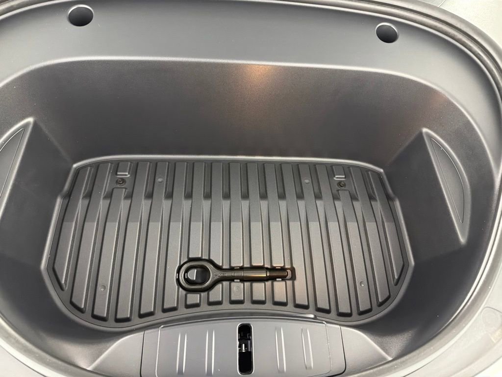 Used 2023 Tesla Model 3 Standard Range image 35