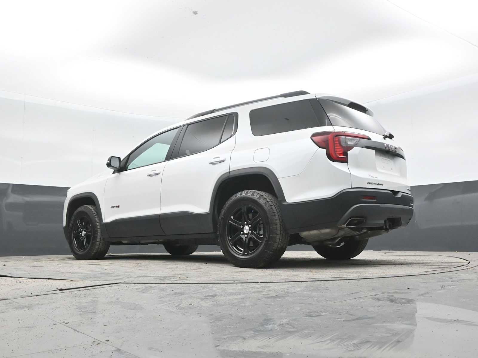 Used 2021 GMC Acadia AT4 image 36