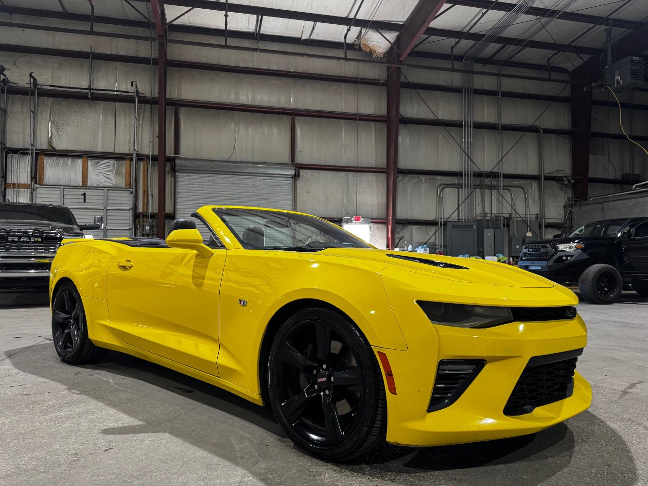 Used 2018 Chevrolet Camaro SS w/ LPO RS/SS Interior Package image 1
