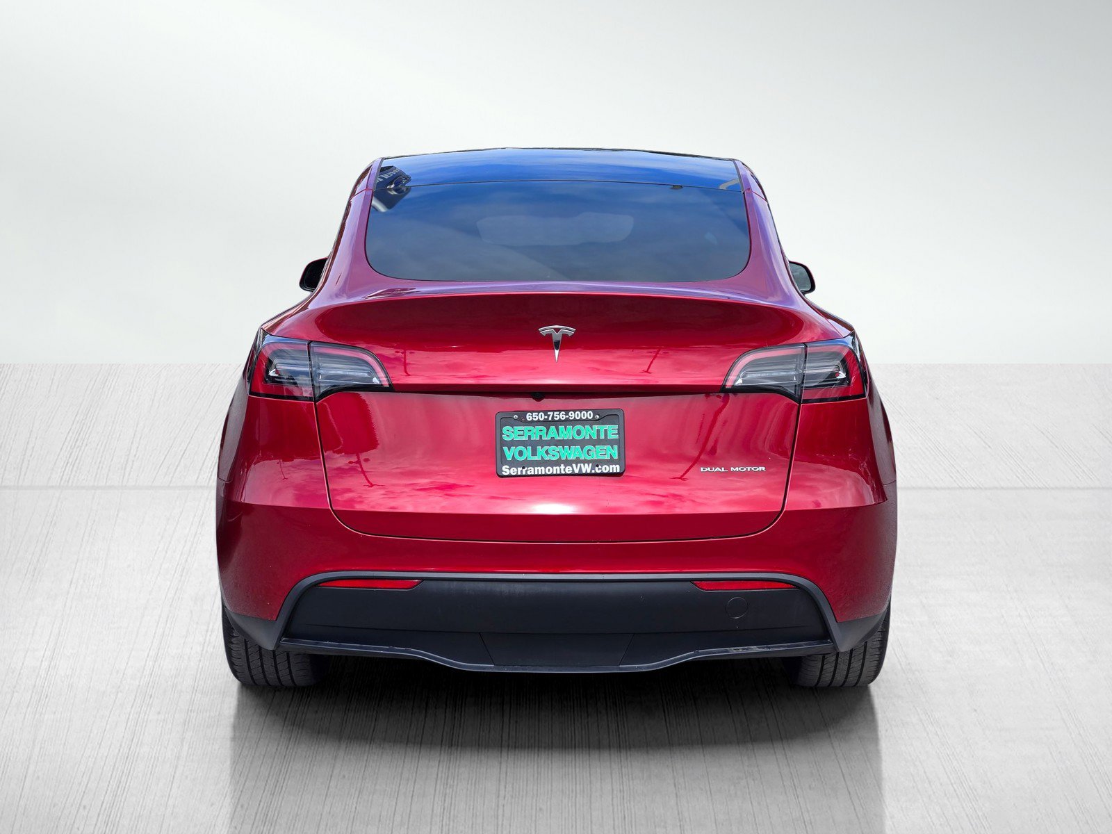 Used 2024 Tesla Model Y Long Range AWD/4WD image 5