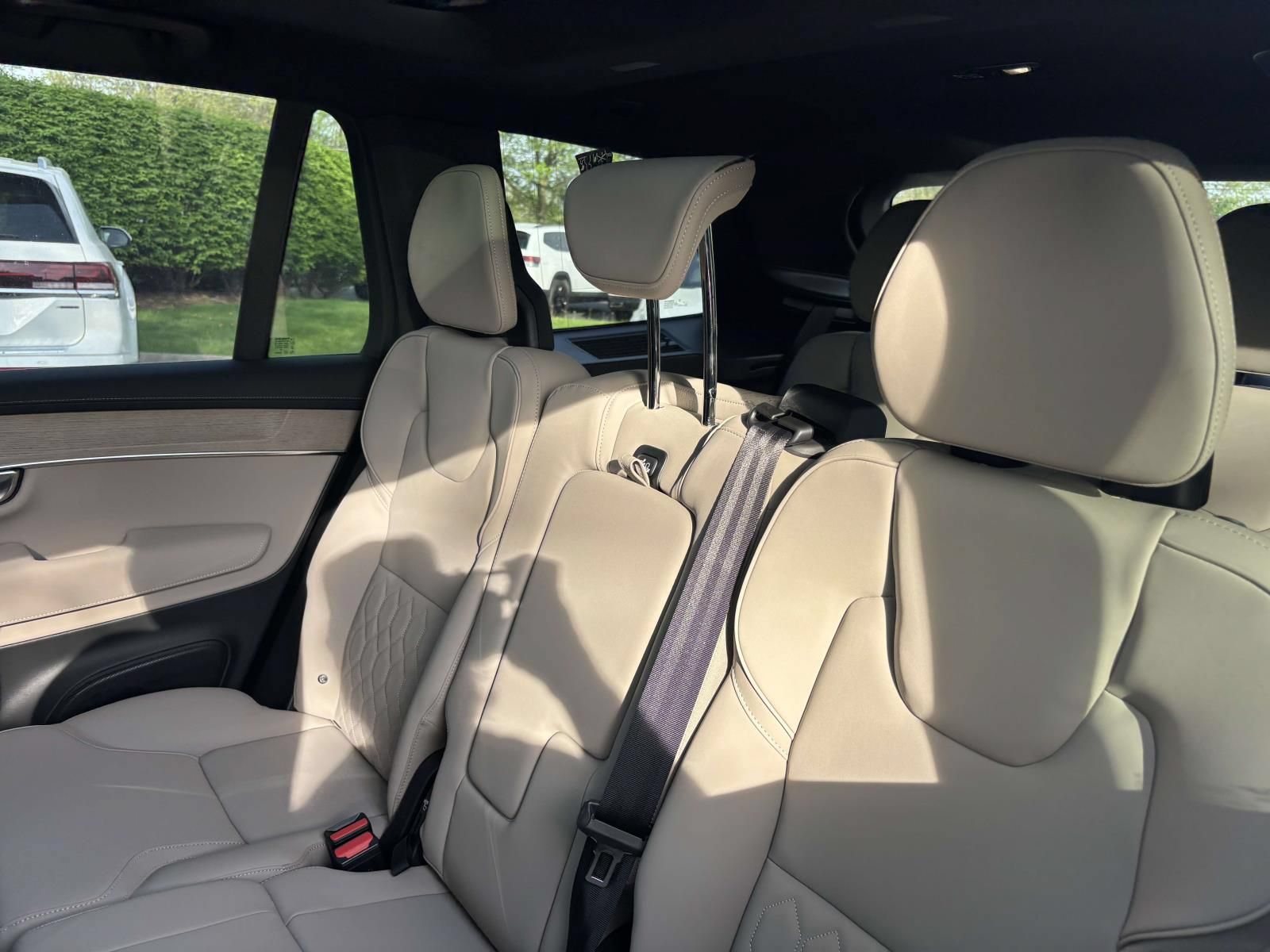 New 2026 Volvo XC90 B6 Plus w/ Protection Package Premier AWD/4WD image 26